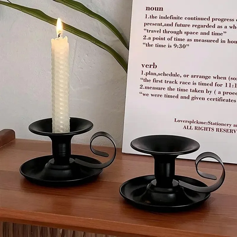 2pcs European Iron Candle Holders for Candlelight Dinner Decorative Lighting