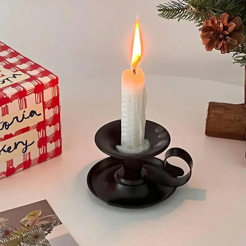 2pcs European Iron Candle Holders for Candlelight Dinner Decorative Lighting