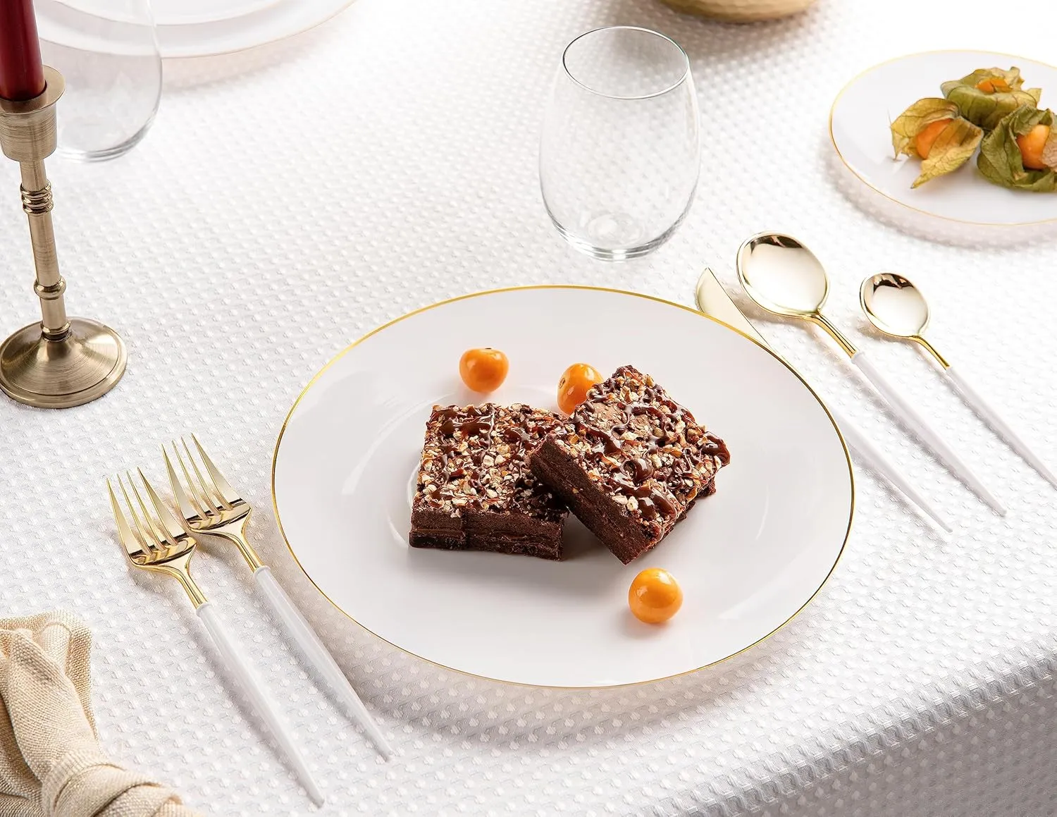 32-Piece Gold Plastic Plates - 16 Dinner, 16 Salad; Party, Wedding & Disposable