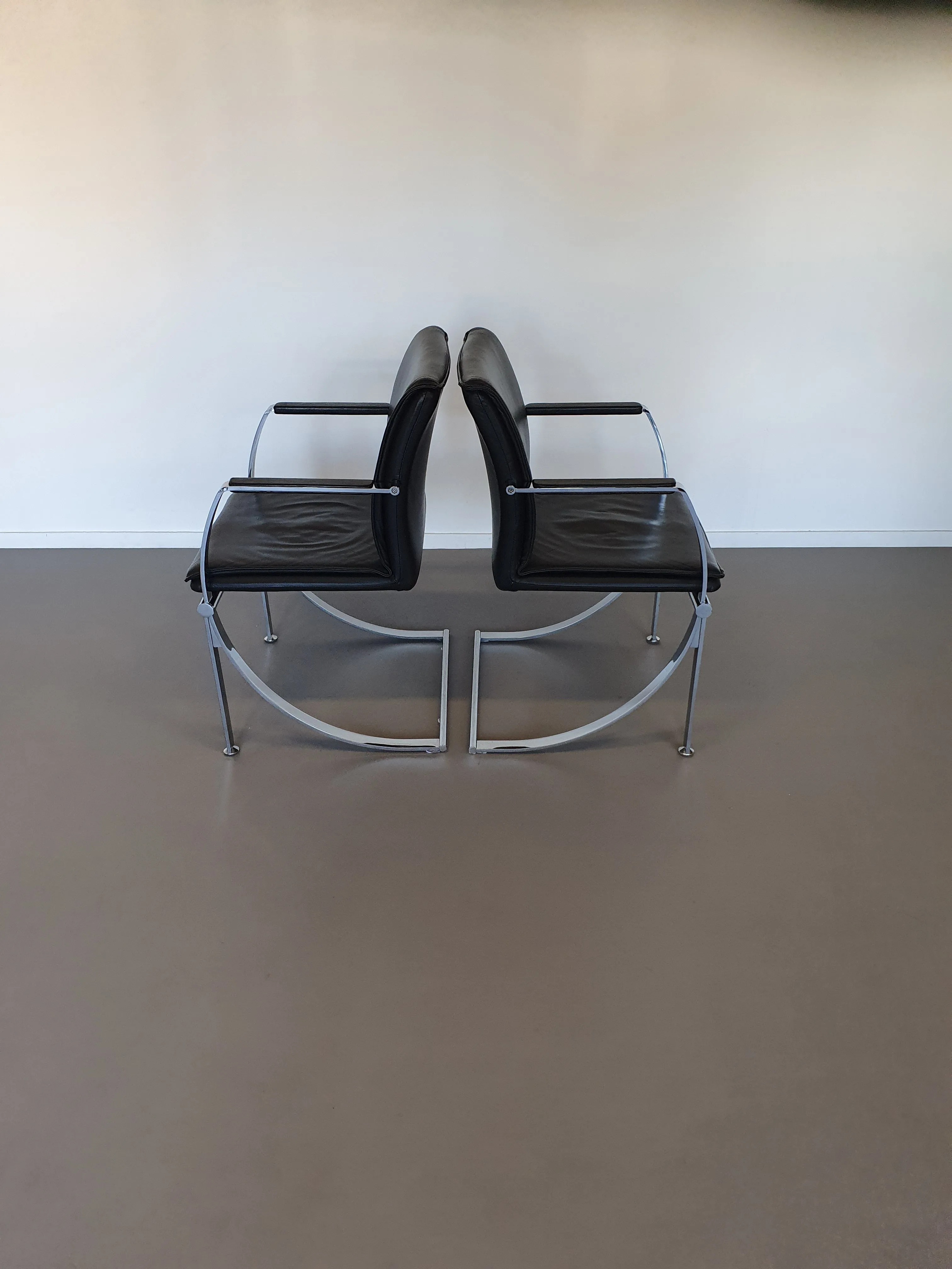 4 x Casala conference chair / black leather / chromen steel 1980s