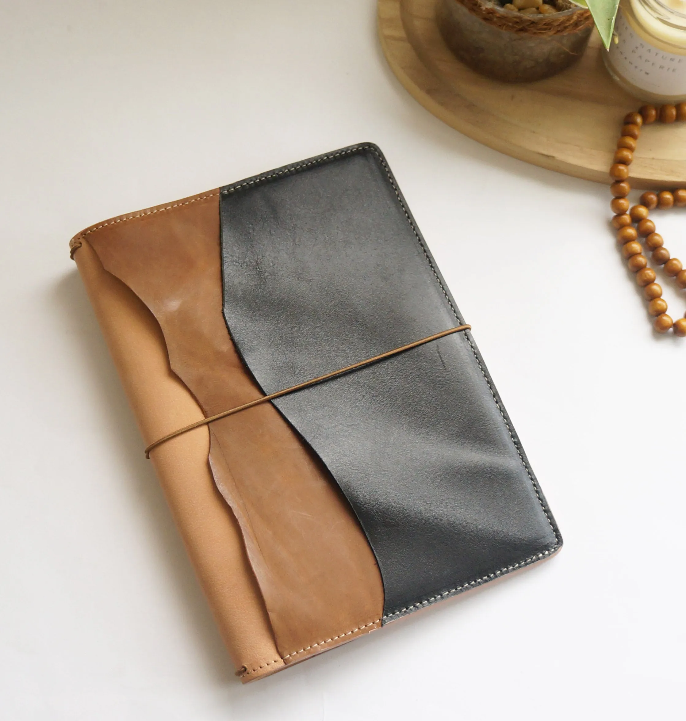A5 Wide Rustic - Undyed Sheep/Cocoa Creme/Smooth Black