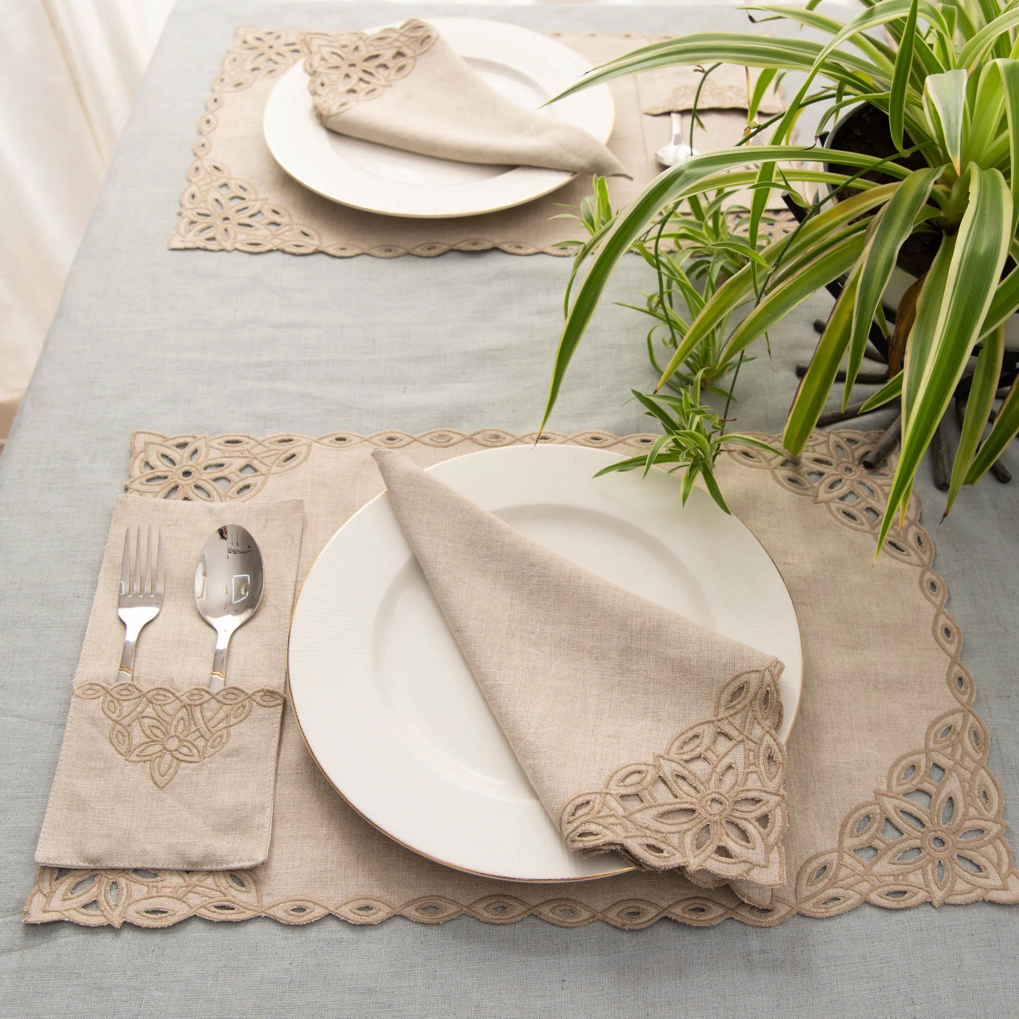 Beaumont Table Linen Set Natural