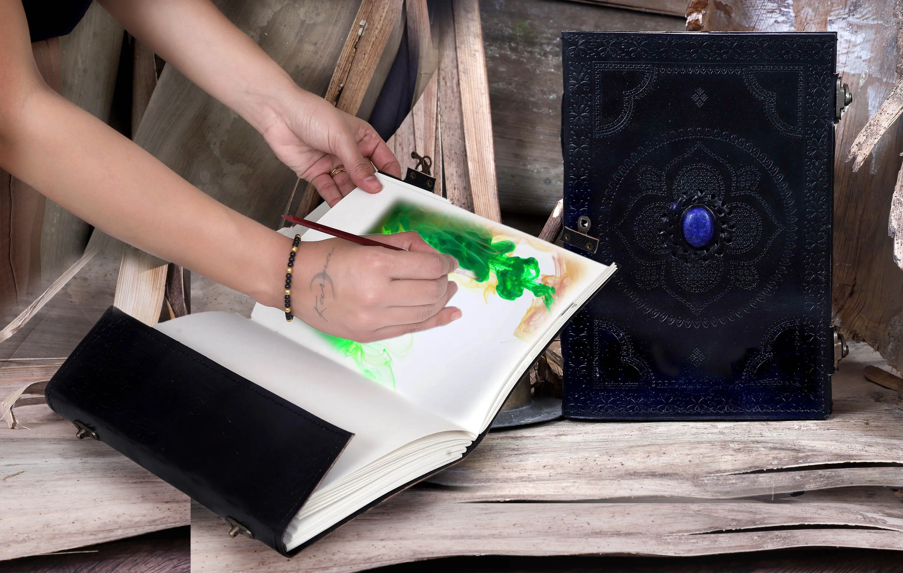 BLACK STONE LEATHER JOURNAL