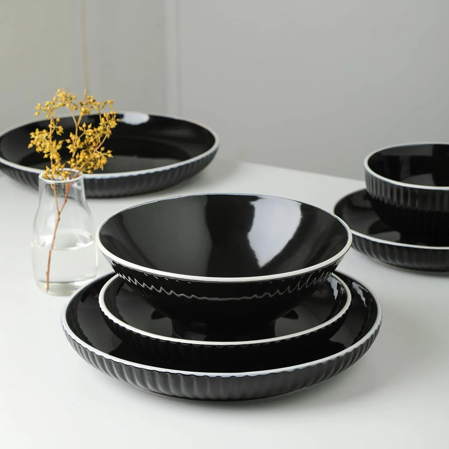 Christian Siriano Lustra Modern 32-Piece Stoneware Dinnerware Set, Plates and Bowls Set, Dinner and Salad Plates, Ramen Bowls, Dishes for 8, Black