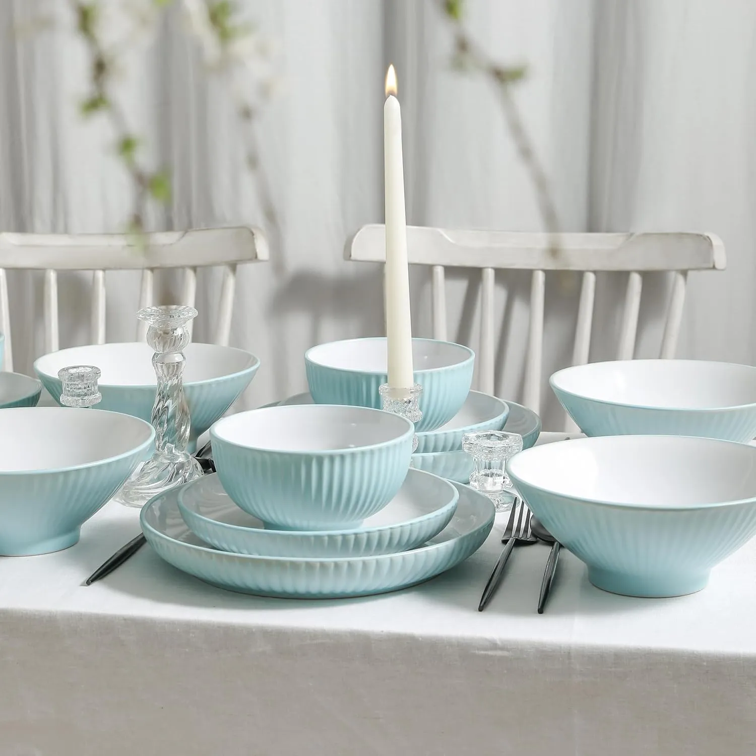 Christian Siriano Lustra Modern 32-Piece Stoneware Dinnerware Set, Plates and Bowls Set, Dinner and Salad Plates, Ramen Bowls, Dishes for 8, Teal