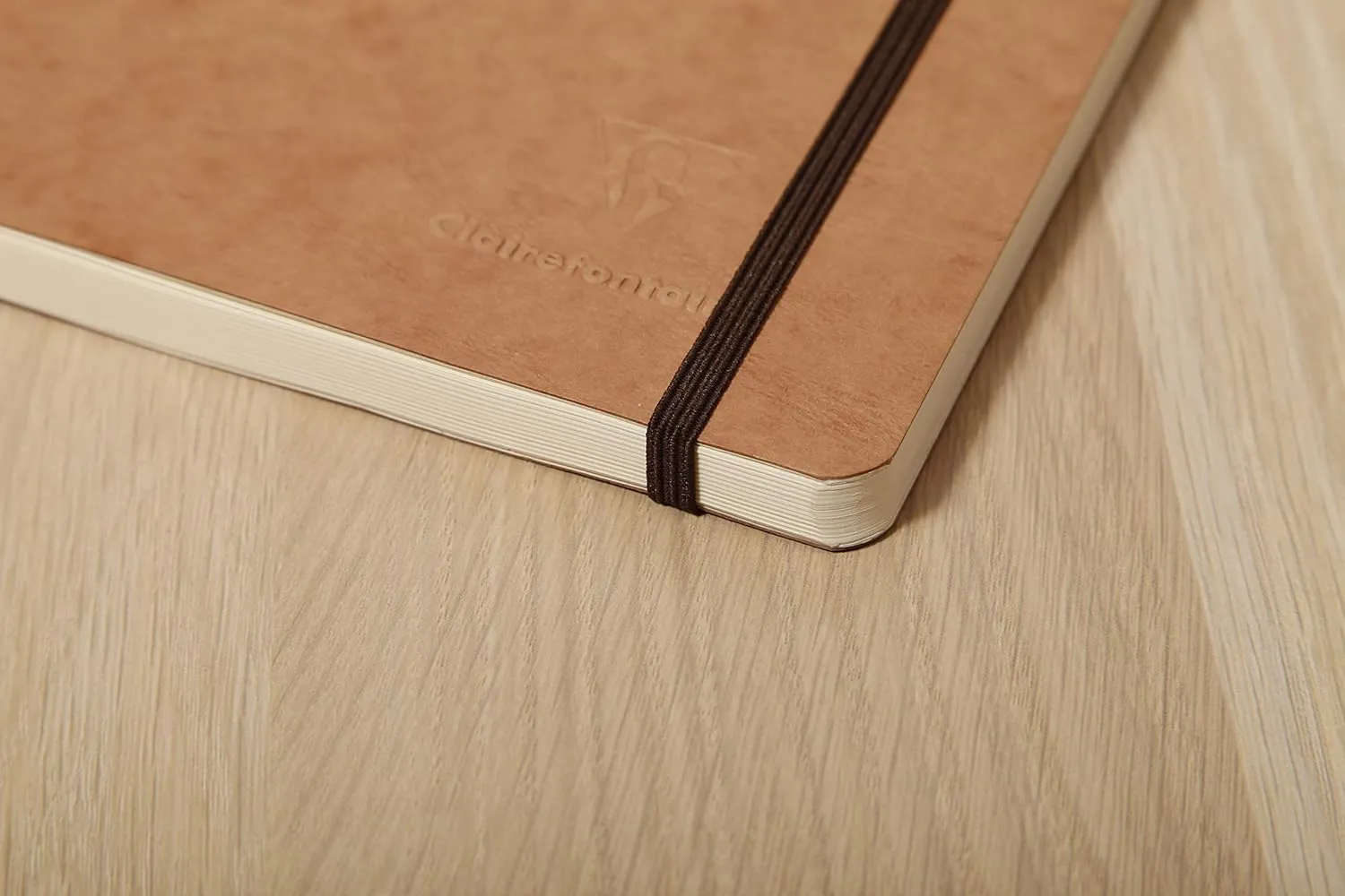 Clairefontaine 'Age Bag' Thread-Bound Notebook, A5, Dot, 192 Pages - Blue