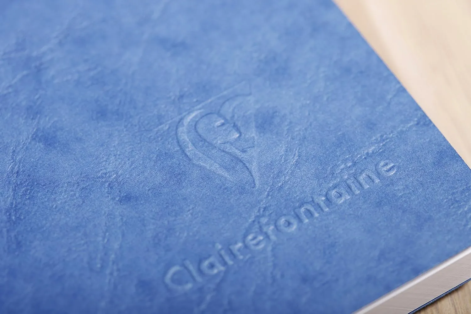 Clairefontaine 'Age Bag' Thread-Bound Notebook, A5, Dot, 192 Pages - Blue