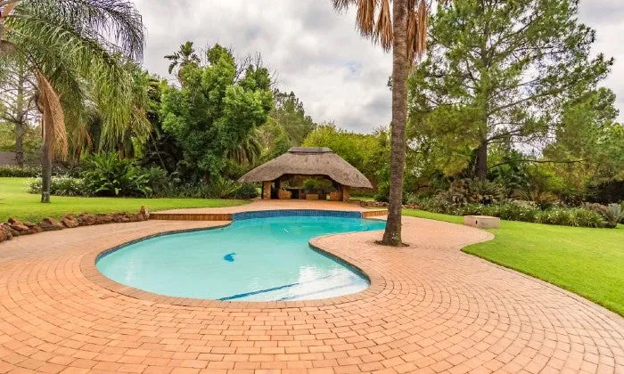 Couples 60-Minute Massage including 3-Course Dinner at Care on Location