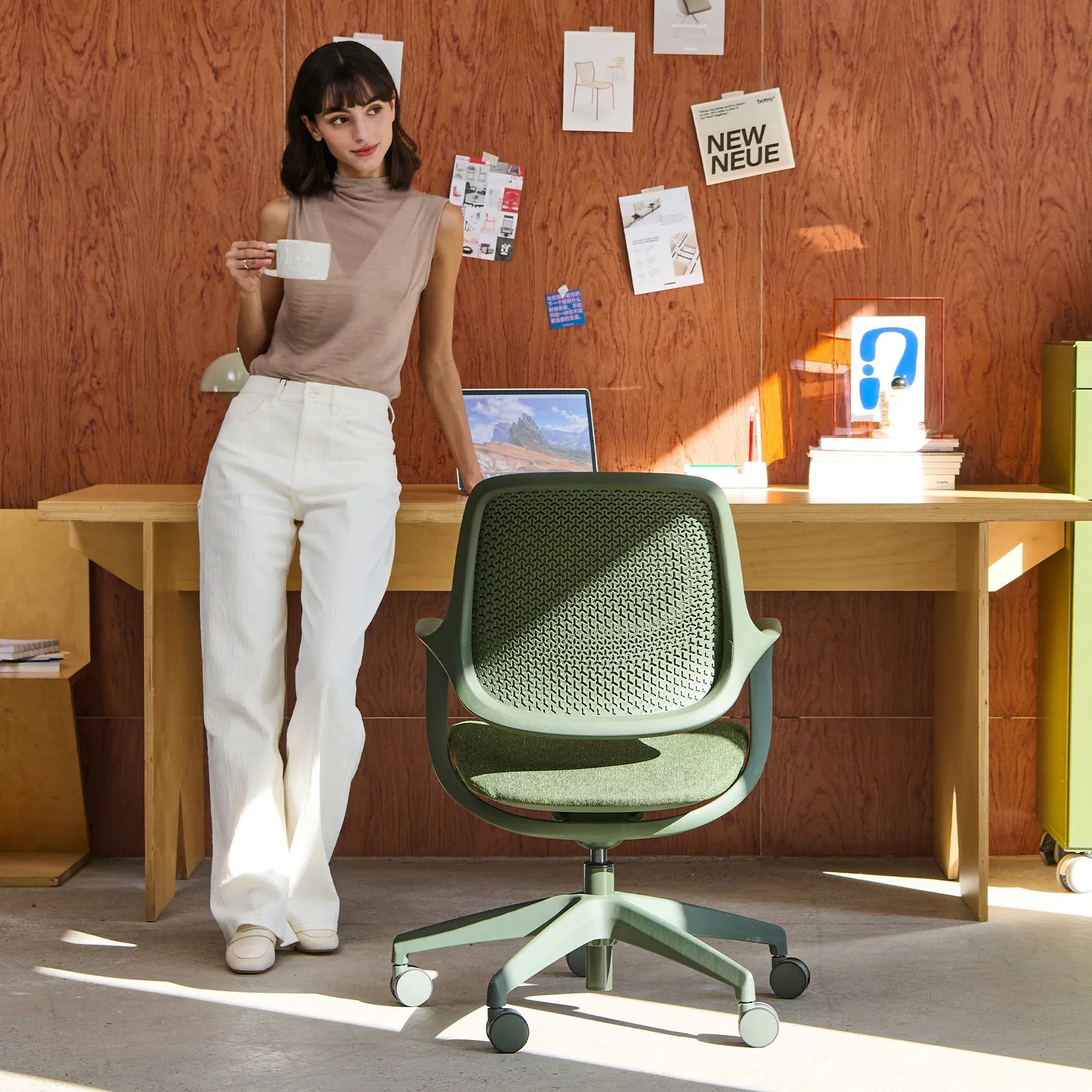 Desky Evoque Low Back Office Chair
