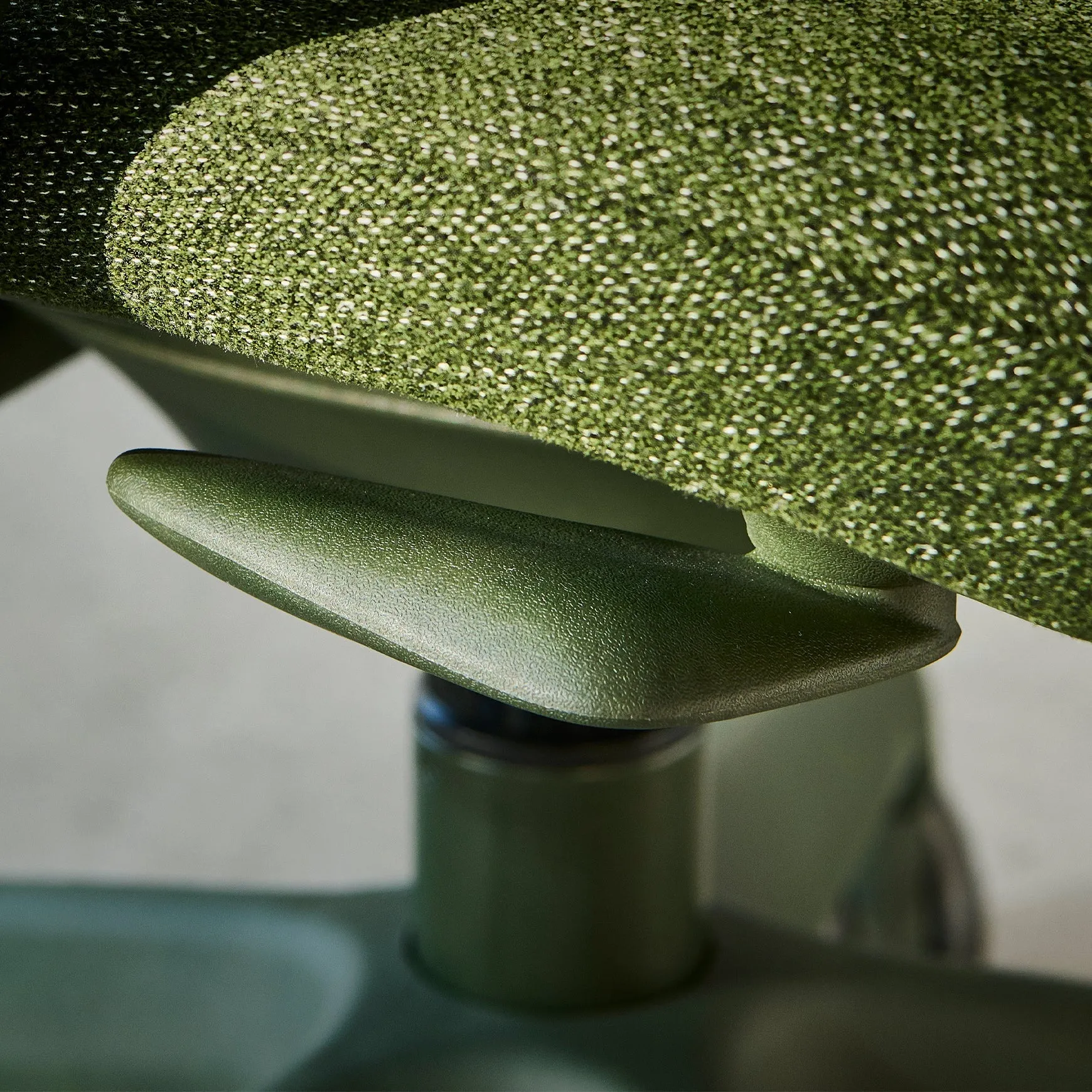 Desky Evoque Low Back Office Chair