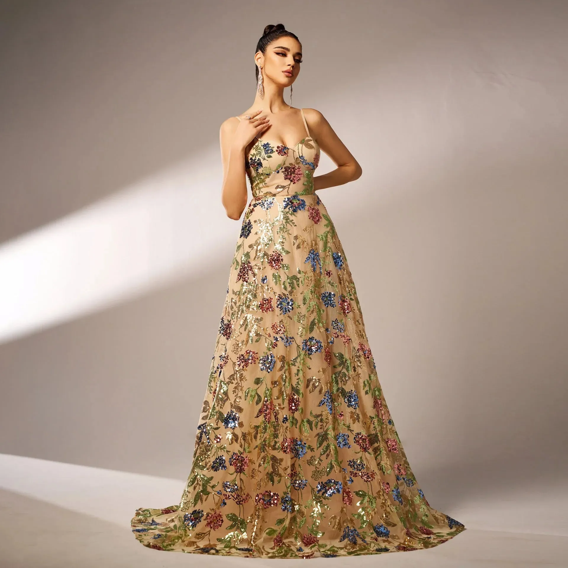 Elegant Sleeveless Sequined Suspender Maxi Evening Dress