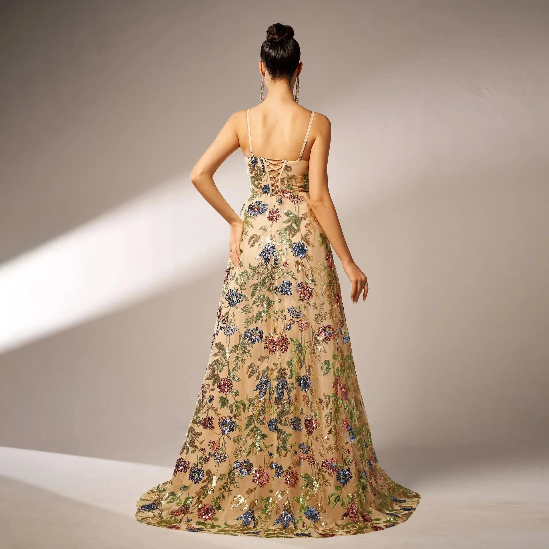 Elegant Sleeveless Sequined Suspender Maxi Evening Dress