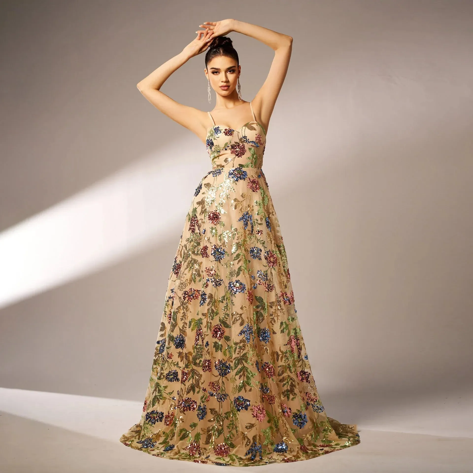 Elegant Sleeveless Sequined Suspender Maxi Evening Dress