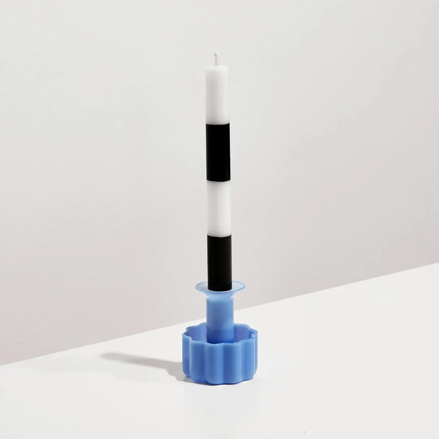 FOUR x STRIPED CANDLES - BLACK   WHITE