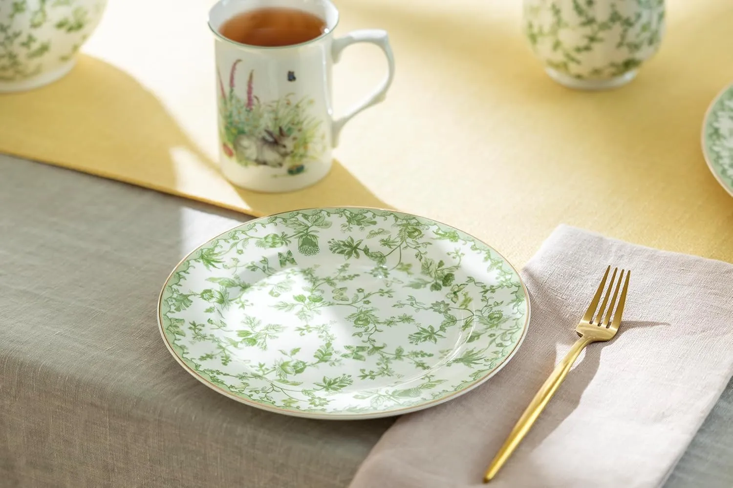 Greeny Garden Fine Porcelain Plate Set of 1, One plate (8-inch Dessert Plate)