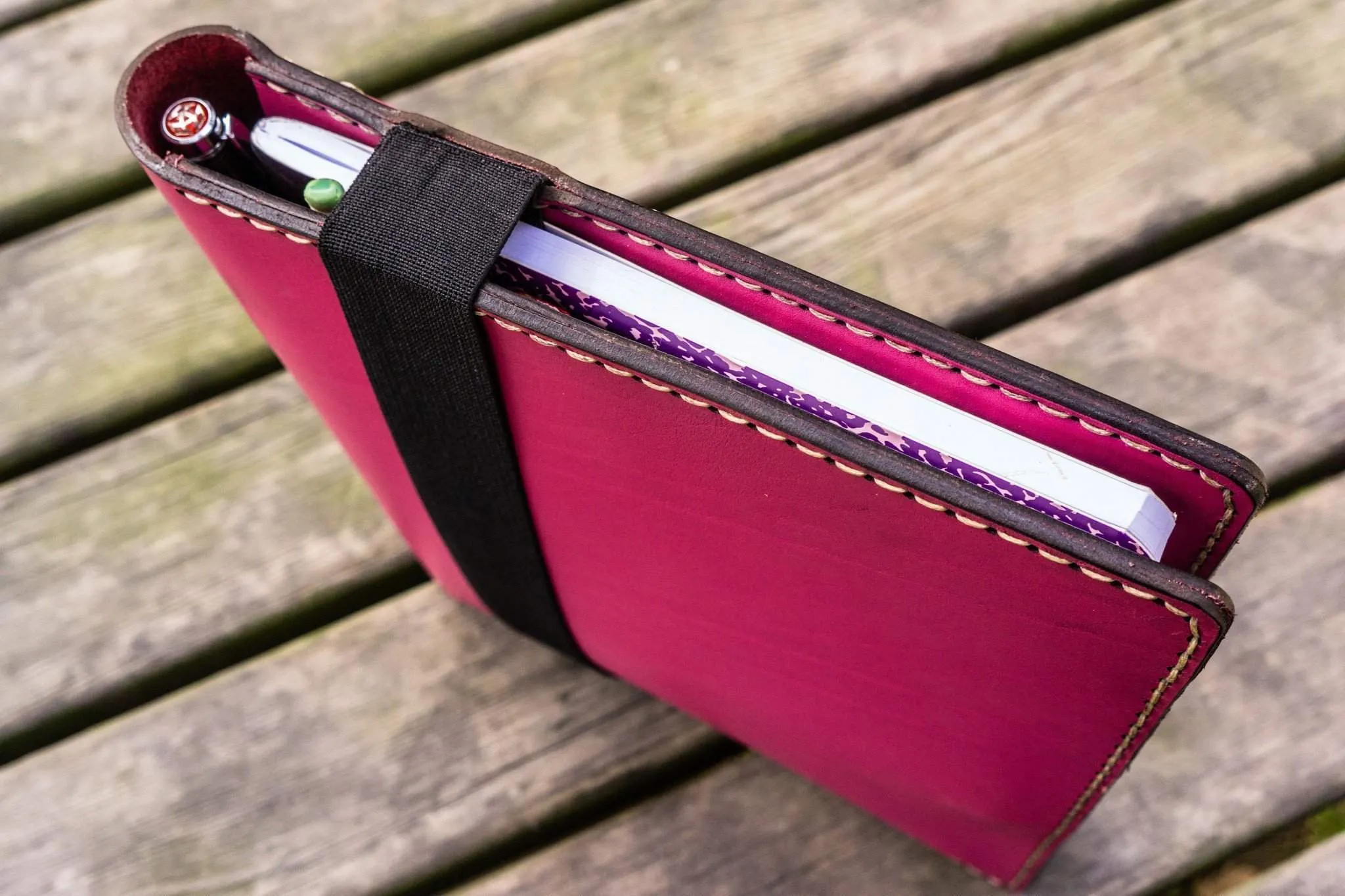 iPad Air/Pro & Extra Large Moleskine Cover - Pink