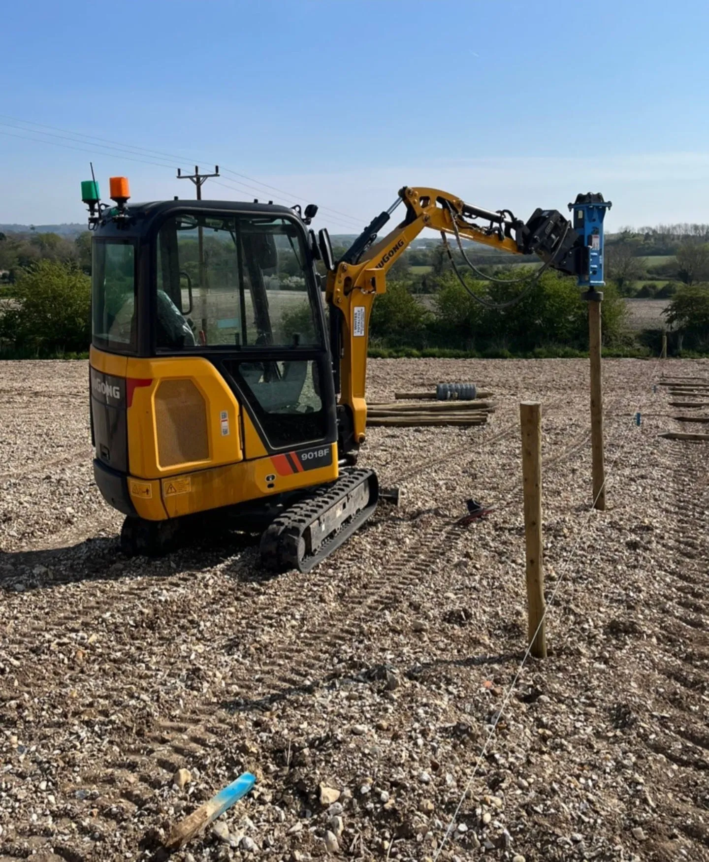 JB350 Hydraulic Mini Excavator Breaker - 0.5 to 2 Tonne
