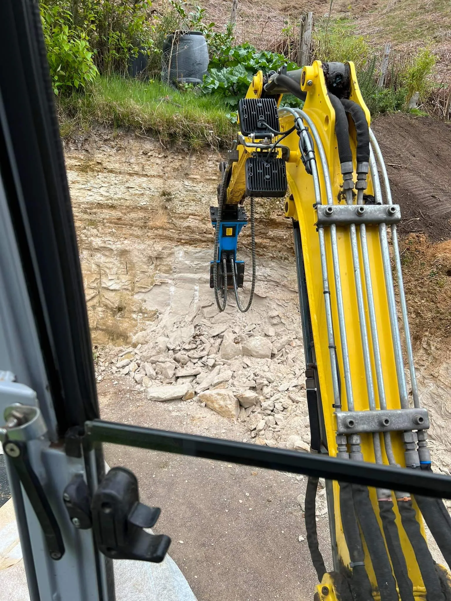 JB350 Hydraulic Mini Excavator Breaker - 0.5 to 2 Tonne