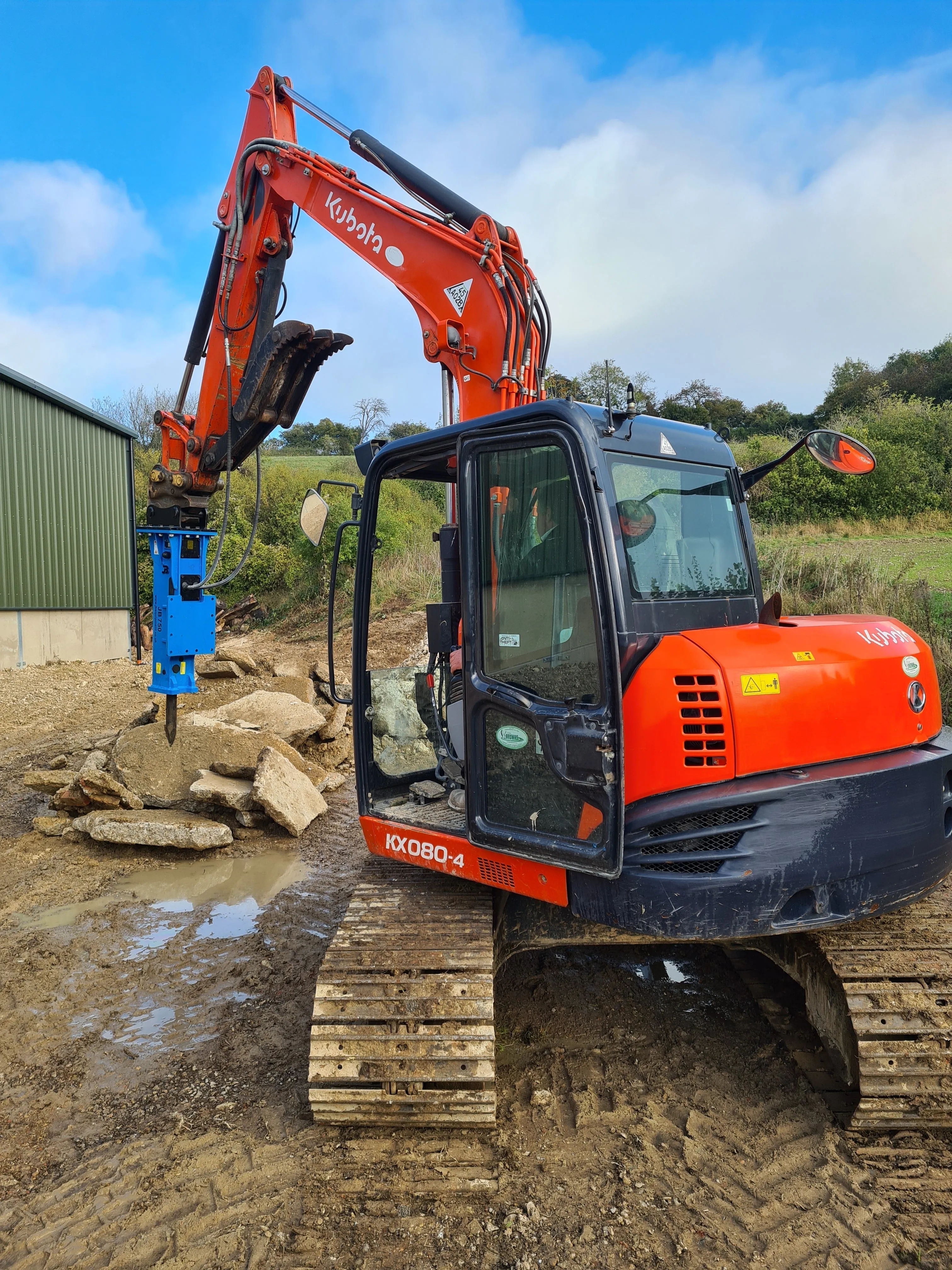 JB750 Hydraulic Mini Excavator Breaker - 6 to 10 Tonne