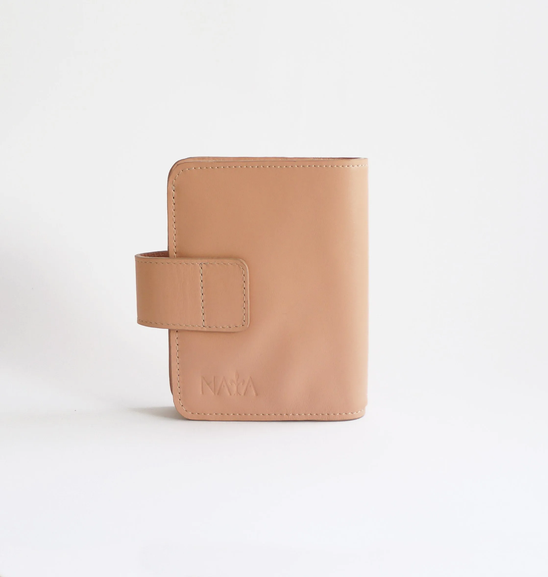Leather Traveler's Notebook – Passport Size
