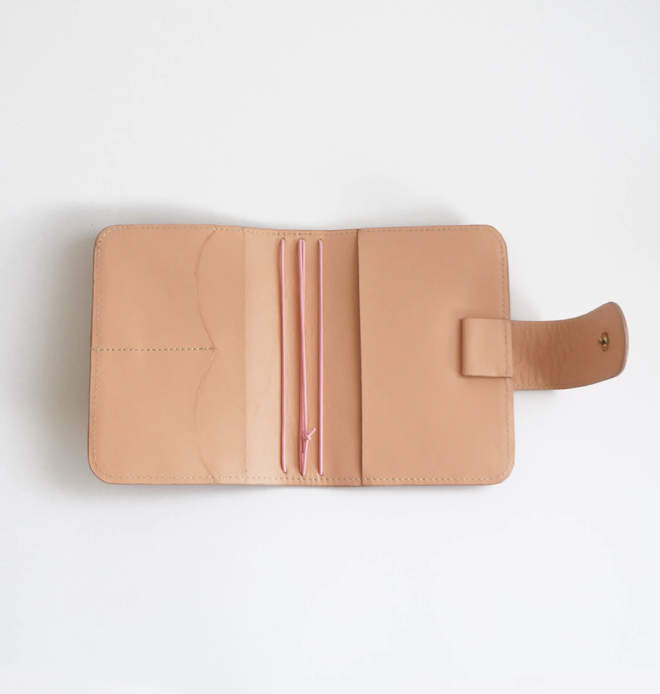 Leather Traveler's Notebook – Passport Size