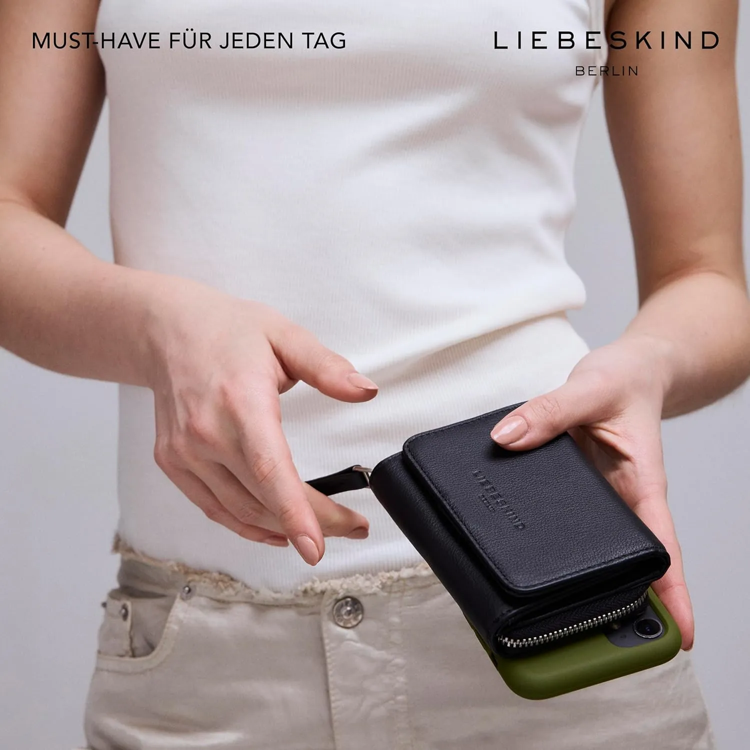 Liebeskind Women's Contemporary, M (HxBxT 10cm x 12.5cm x 2cm)