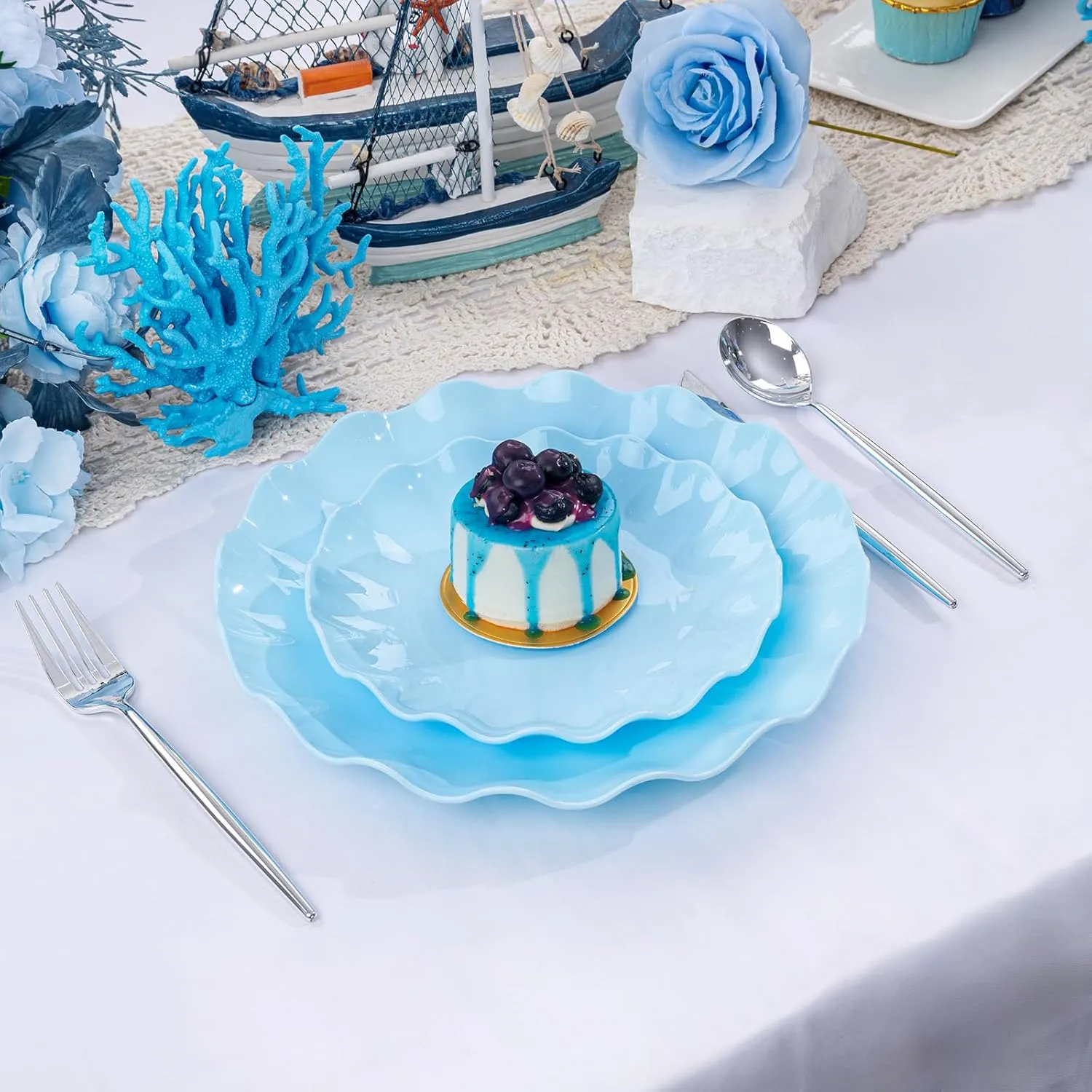 LIYH 24 Pcs Blue Plastic Plates Reusable - Unbreakable Light Baby Blue Scalloped Plates, Dishwasher Safe Camping Plate for Parties, Birthday, Picnics, BPA Free (12Guests)