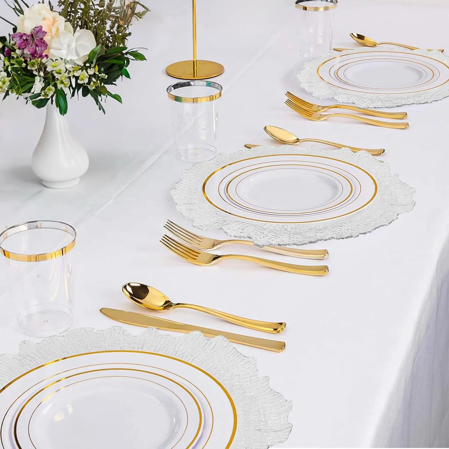 MAONAME 13" Clear Charger Plates, Round Reef Chargers for Dinner Plates, Plastic Plate Chargers for Table Setting, Wedding Decor, Set of 8