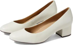 Marc Joseph New York Women's Broad Street Pump