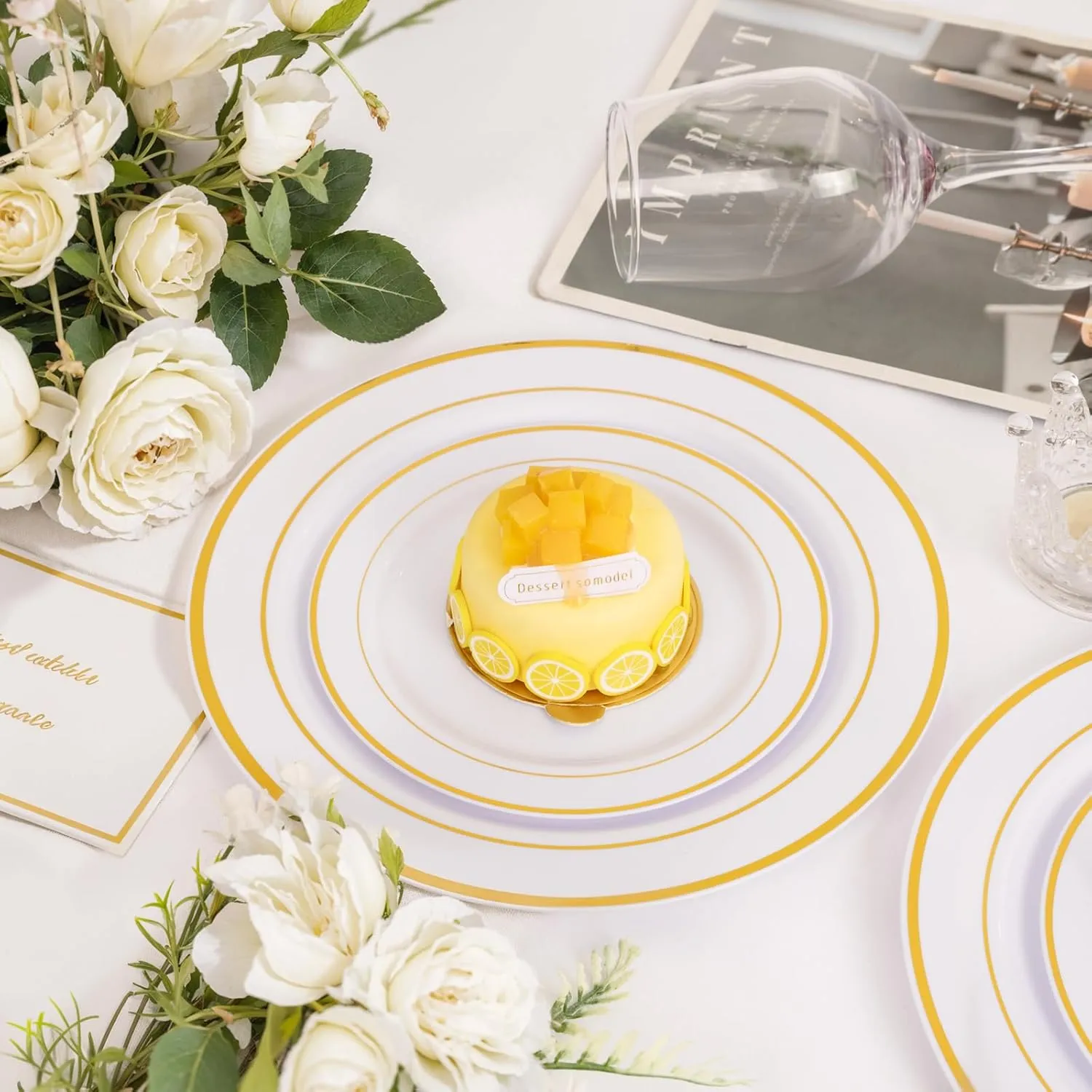NOCCUR 200PCS Gold Plastic Plates Disposable - 100 Dinner / 100 Dessert Plates Heavy Duty - Ideal for Wedding&Party
