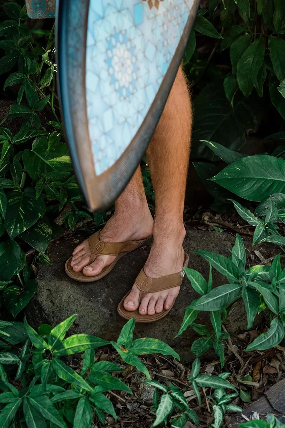 OLUKAI Tuahine Men's Waterproof Leather Sandals, Versatile Beach Flip Flops, Arch Support & Comfort Fit, Lightweight & Durable, Enhanced Grip & Traction