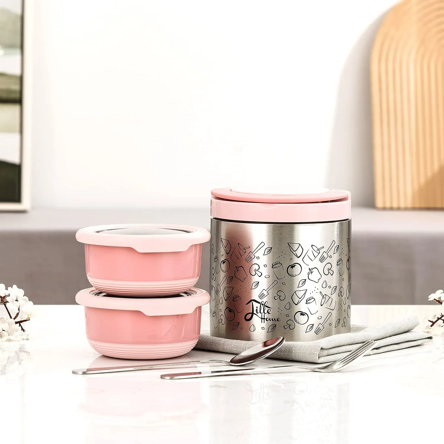 Rynx | Lille Home Lunch Box Set, A vacuum insulated bento/snack box that keeps food warm for 4-6 hours, Two food containers made of stainless steel, A lunch bag, A portable cutlery set (Pink)