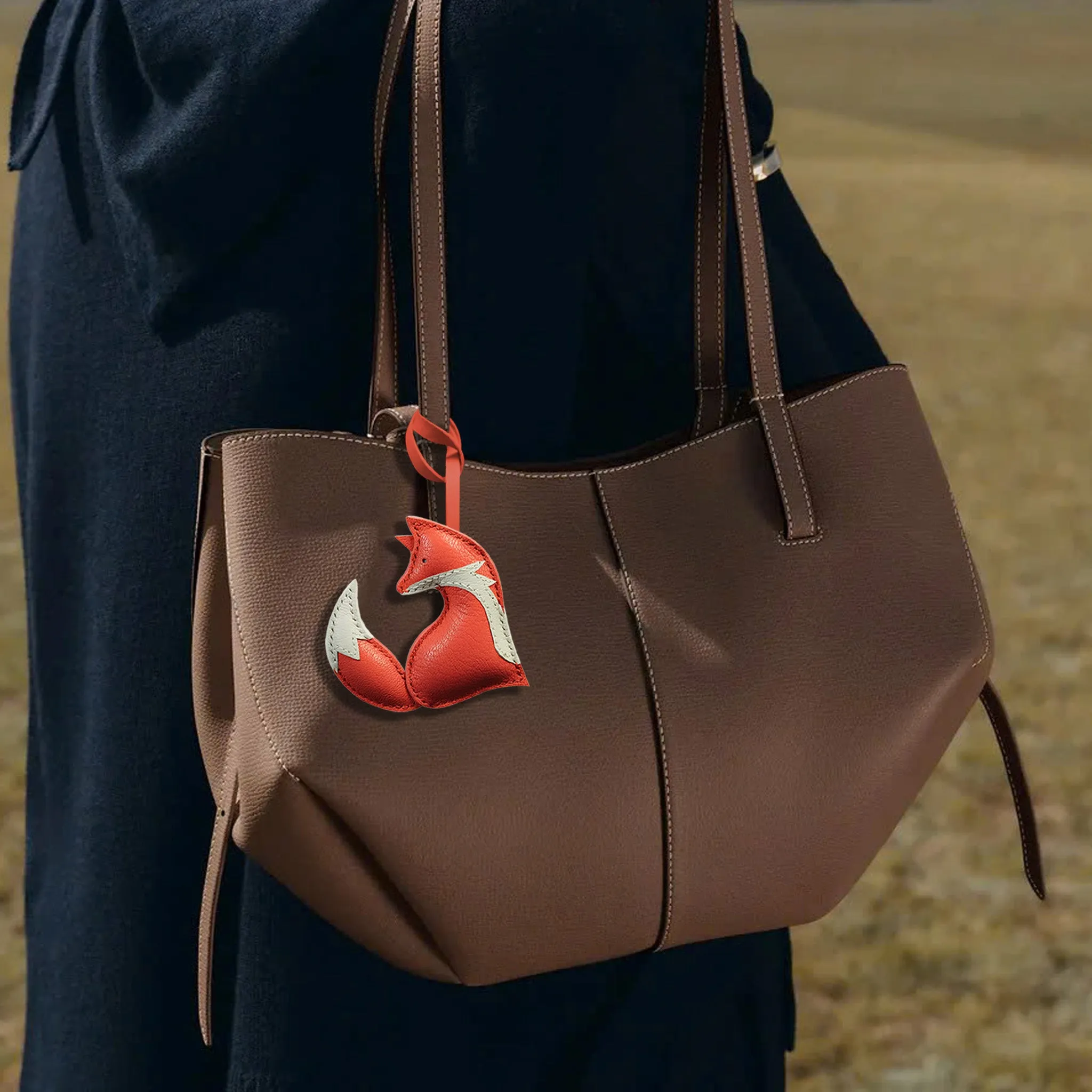 SITTING FOX BAG CHARM