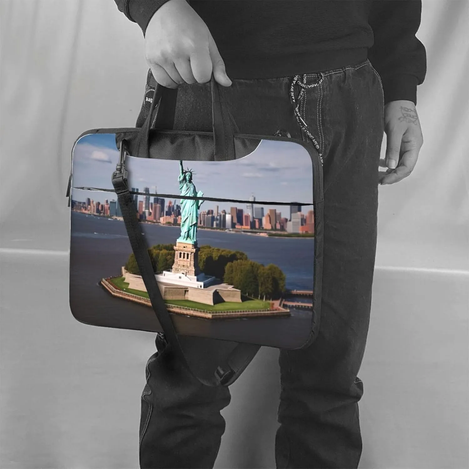 Statue of Liberty in NYC Laptop Shoulder Bag Portable Laptop Bag Laptop Case Crossbody Briefcase w/Strap Handle