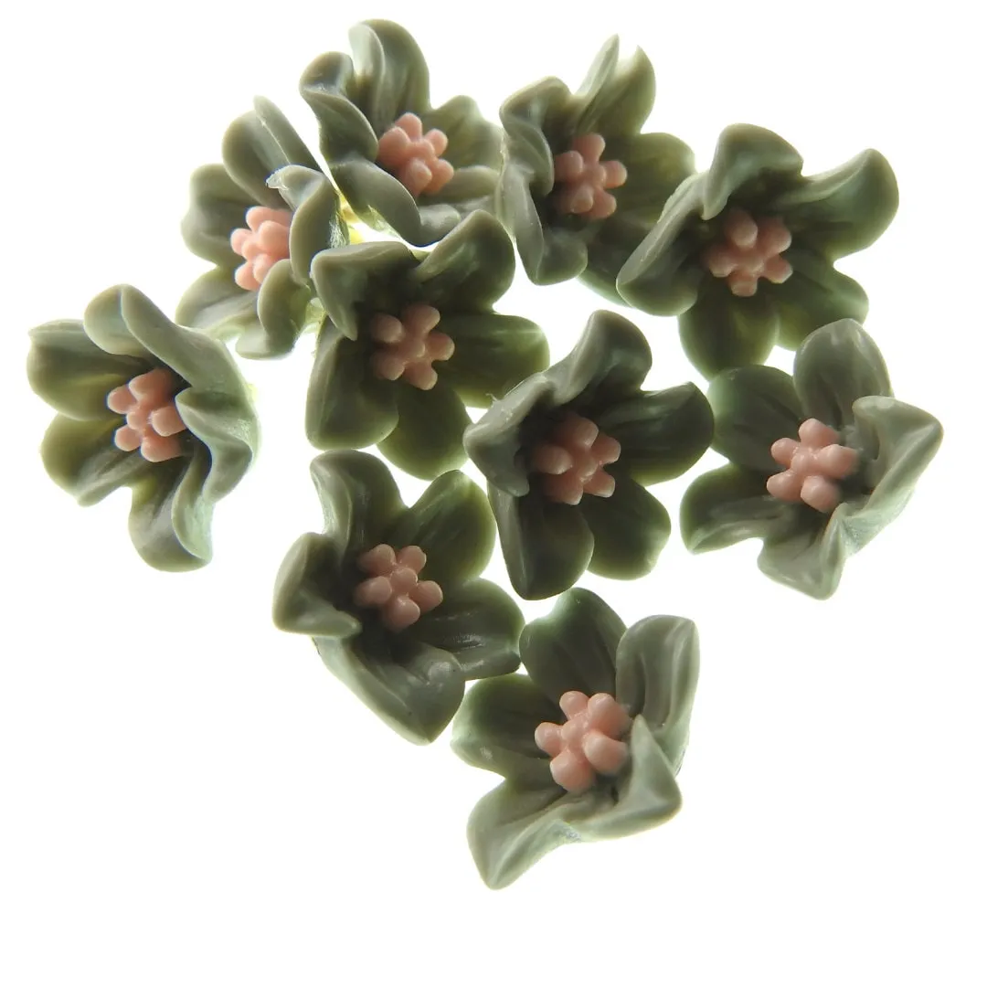 Tiny flower buttons