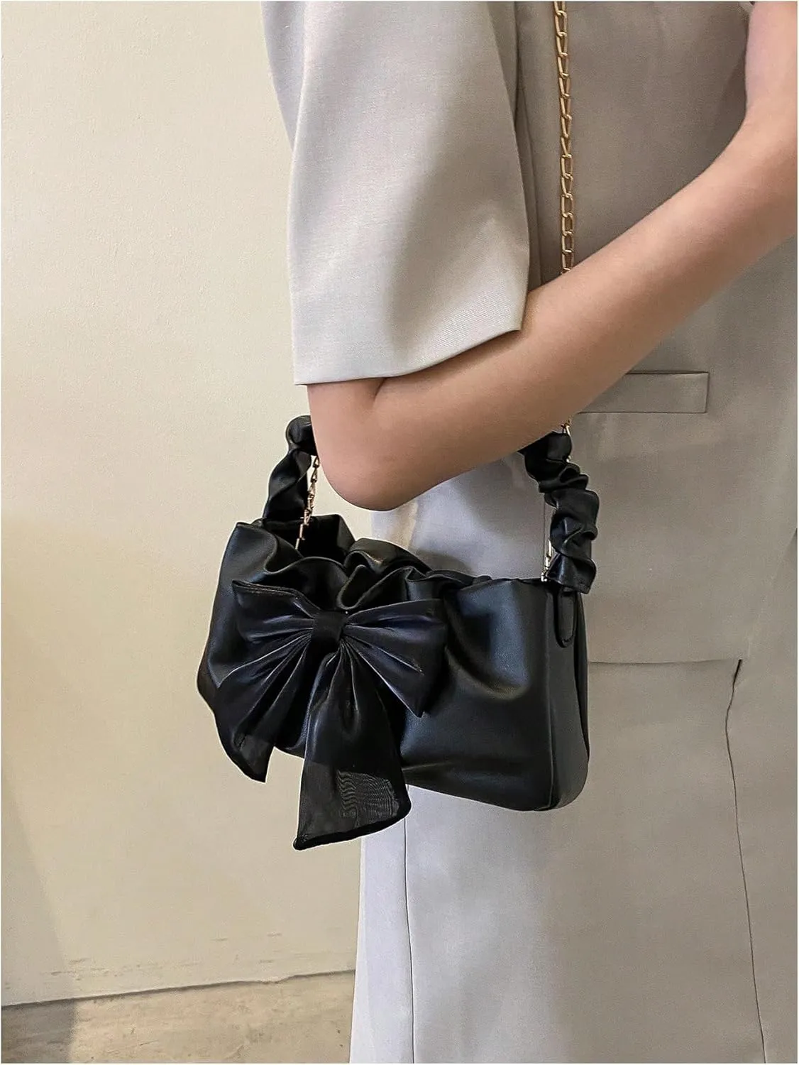 Verdusa Women's Bow Ruched Strap Handbag Elegant Top Handle Chain Crossbody Bag