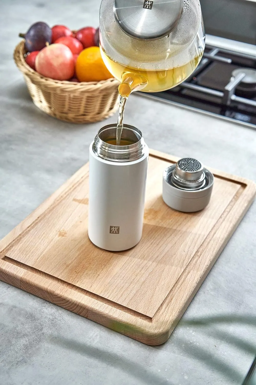 ZWILLING Thermo Tea & Fruit Infuser, 14.2 oz, Silver-White